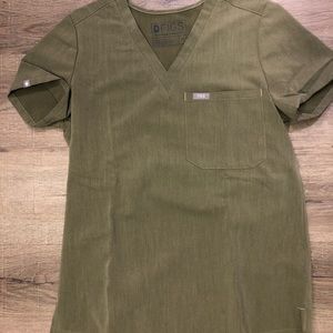 Figs Catarina scrub top